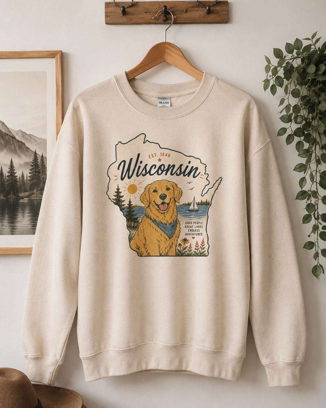 Wisconsin Golden Retriever Sweatshirt | Dog Mom Crewneck